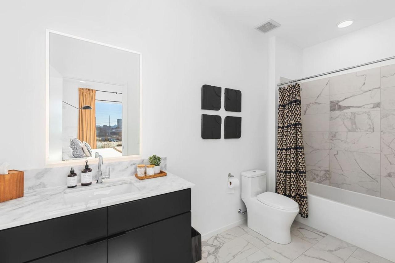 Penthouse With Patio Walk To Downtown 3 Bedrooms 5 Beds Nashville Exteriör bild