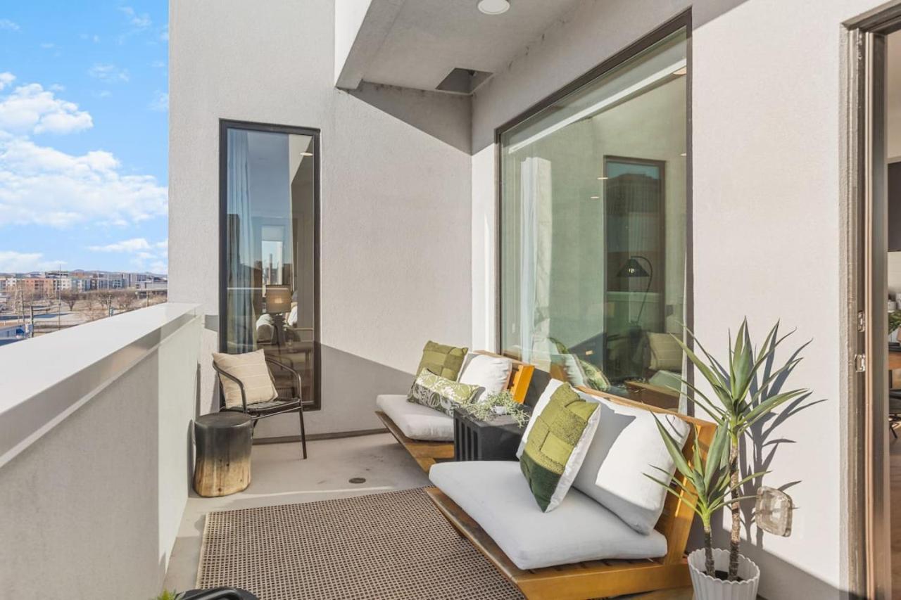 Penthouse With Patio Walk To Downtown 3 Bedrooms 5 Beds Nashville Exteriör bild